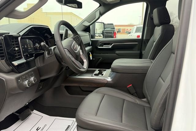 2026 GMC Sierra 3500 HD SLT