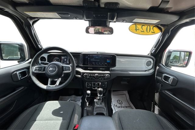 2024 Jeep Wrangler Sahara