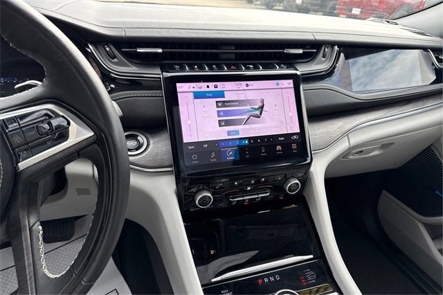 2022 Jeep Grand Cherokee Overland