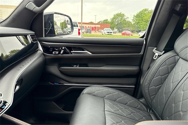 2025 Jeep Grand Wagoneer L Series III