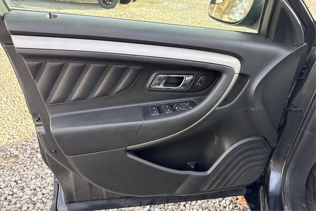 2018 Ford Taurus SEL