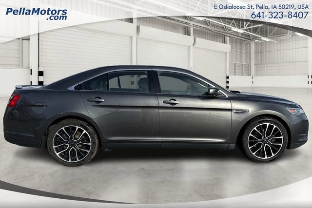 2018 Ford Taurus SEL
