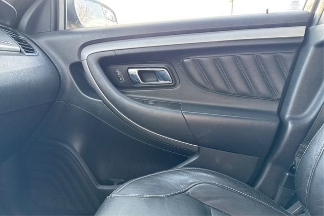 2018 Ford Taurus SEL