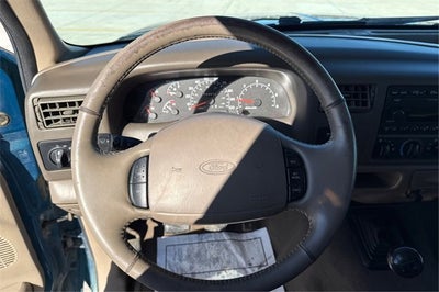 2001 Ford F-250SD Base