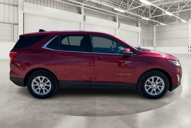 Used 2019 Chevrolet Equinox LT with VIN 3GNAXKEV1KL183454 for sale in Pella, IA