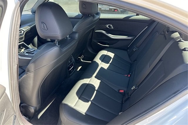 2024 BMW 3 Series 330i