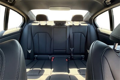 2024 BMW 3 Series 330i