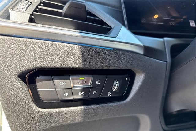 2024 BMW 3 Series 330i