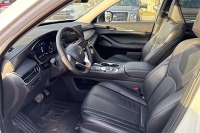 2024 INFINITI QX60 LUXE