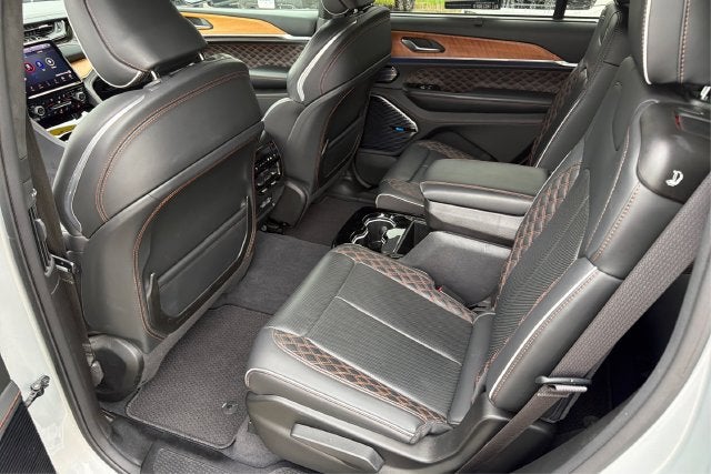 2023 Jeep Grand Cherokee L Summit Reserve