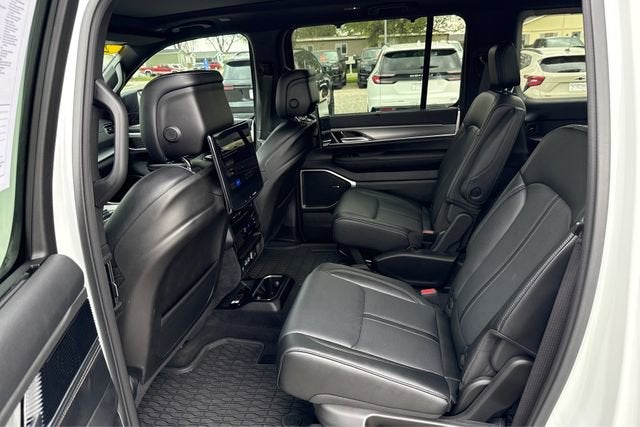 2024 Jeep Wagoneer Series II Carbide