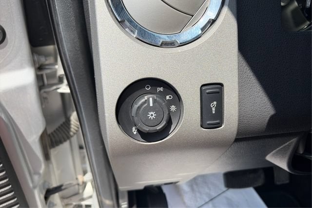 2011 Ford Super Duty F-350 SRW XL