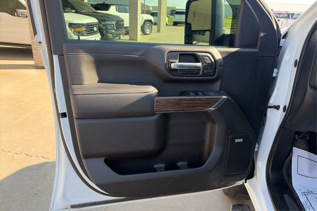 2022 Chevrolet Silverado 3500 HD High Country