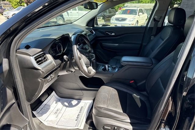 2020 GMC Acadia SLT