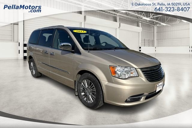 2013 Chrysler Town & Country Touring-L