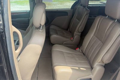 2014 Chrysler Town & Country Touring-L