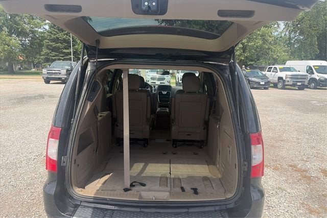 2014 Chrysler Town & Country Touring-L