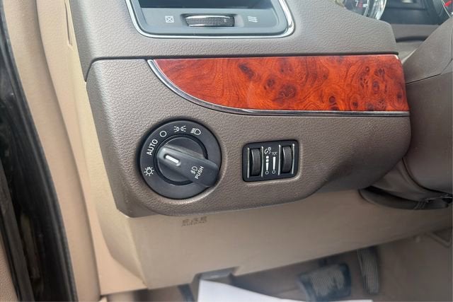 2014 Chrysler Town & Country Touring-L