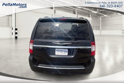 2014 Chrysler Town & Country Touring-L