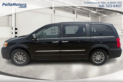 2014 Chrysler Town & Country Touring-L