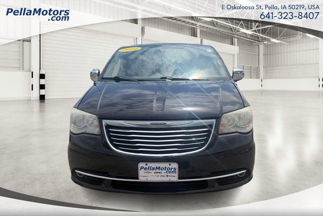 2014 Chrysler Town & Country Touring-L