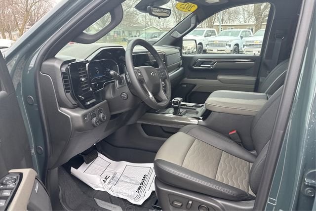 2025 Chevrolet Silverado 1500 ZR2