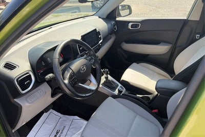 2023 Hyundai Venue SEL