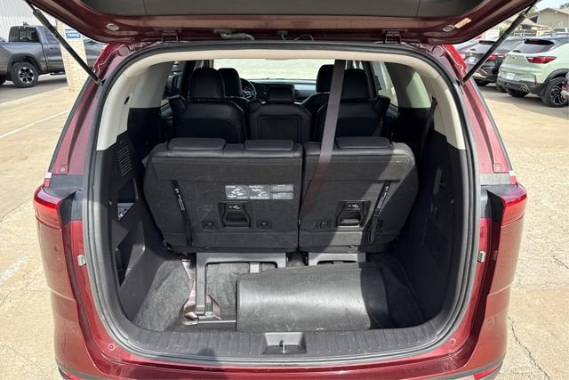 2023 Kia Carnival LX