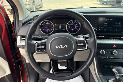 2023 Kia Carnival LX