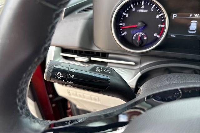 2023 Kia Carnival LX