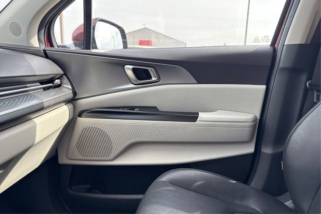 2023 Kia Carnival LX
